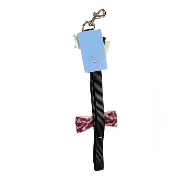 NWT - Icing by Claire's Pet Leash with Fluffy Furry Bow - Picture 3 of 4